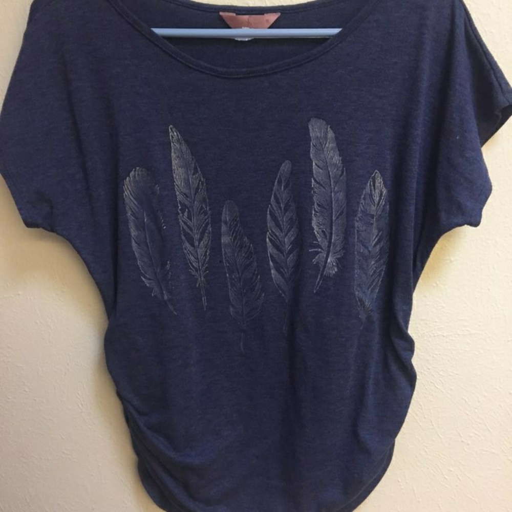Scoop Neck Short Sleeve Shirt